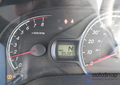 2014 Toyota Sienna Le V6 8 Passenger z USA, uszkodzony, nr VIN 5TDKK3DC9ES420207